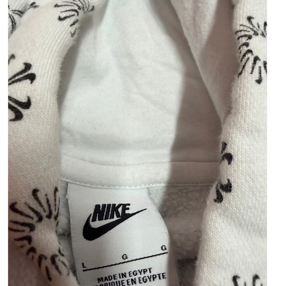 Nike Sportswear Men White Sunburst Crossbones All Over Print Hoodie Large‎